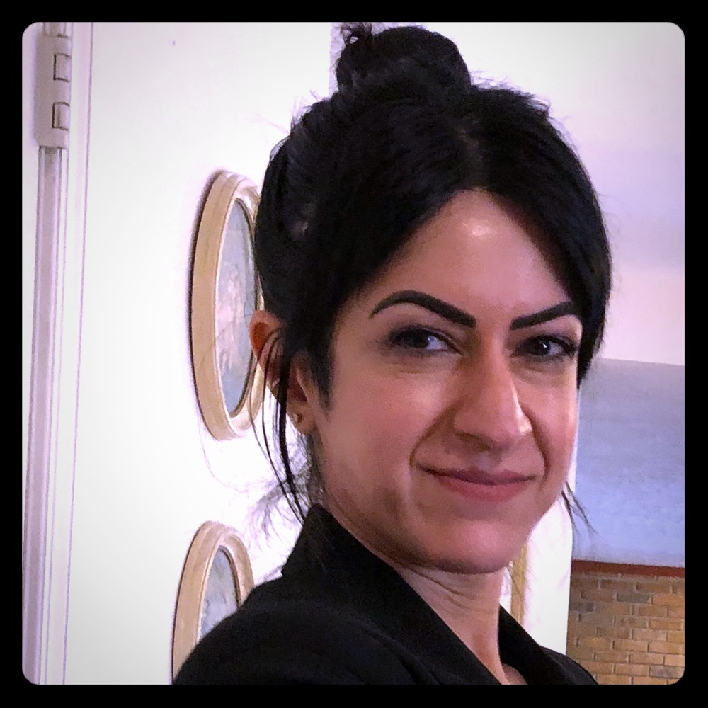 Meet your Posher, Leyla